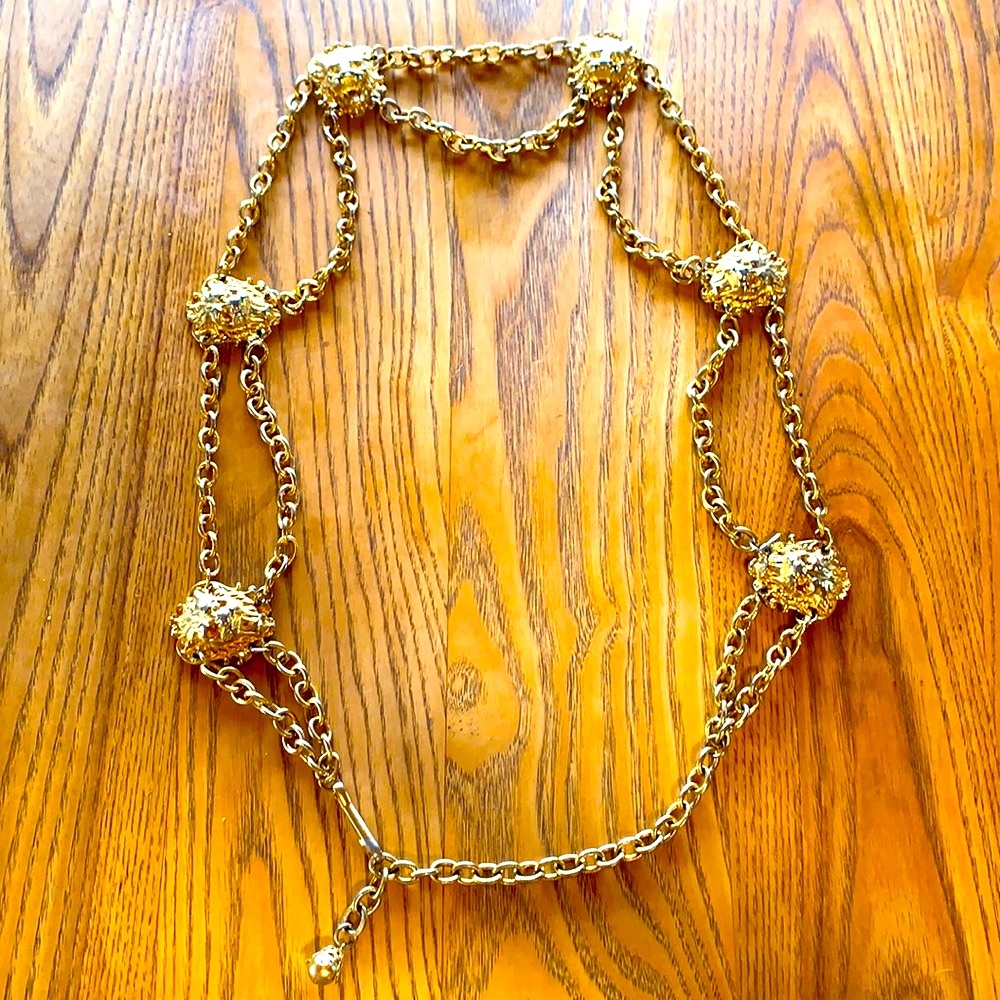 Vintage faux “Versace” gold lion chain link belt
